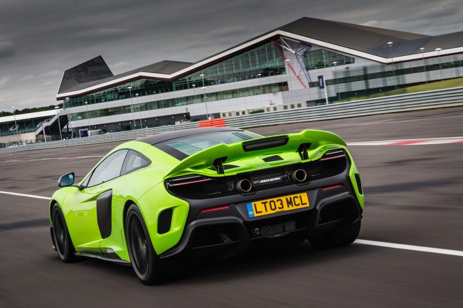  McLaren 675LT 2015 года  (WW) (фото 25 из 39)